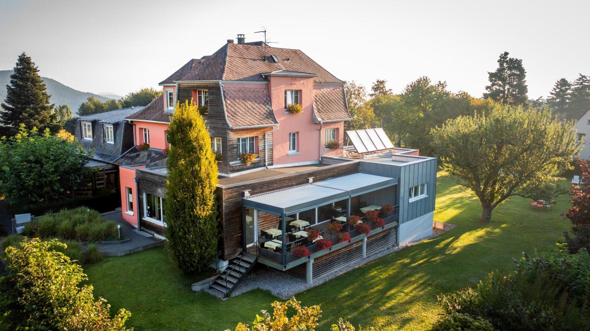 Logis Hotel Restaurant & Spa La Rochette Labaroche Exterior photo